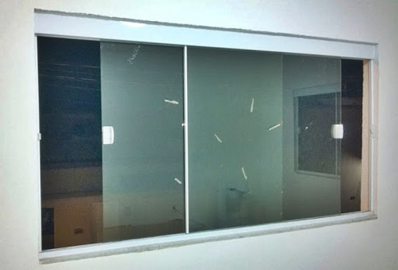 Janela de Vidro para Sala Centro - Janela de Vidro Fumê